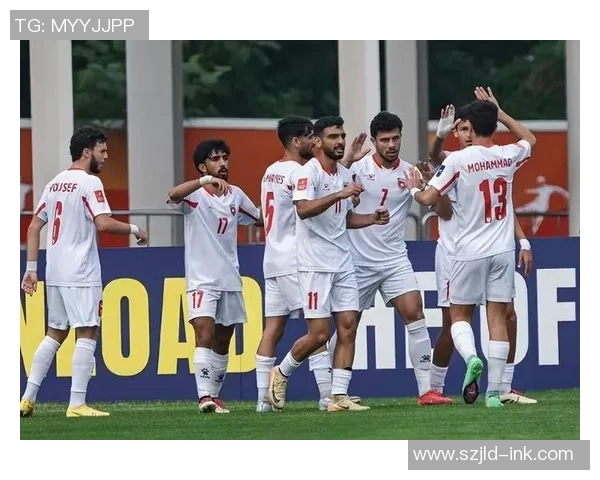 伊朗与日本足球队激战正酣谁将赢得亚洲足球的荣耀与未来