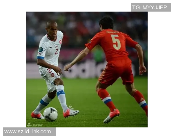 捷克女足迎战俄罗斯女足全力争胜展现实力与风采